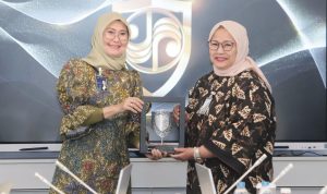 d7f93ea3-dcef-4dcb-91aa-d441d5dca599